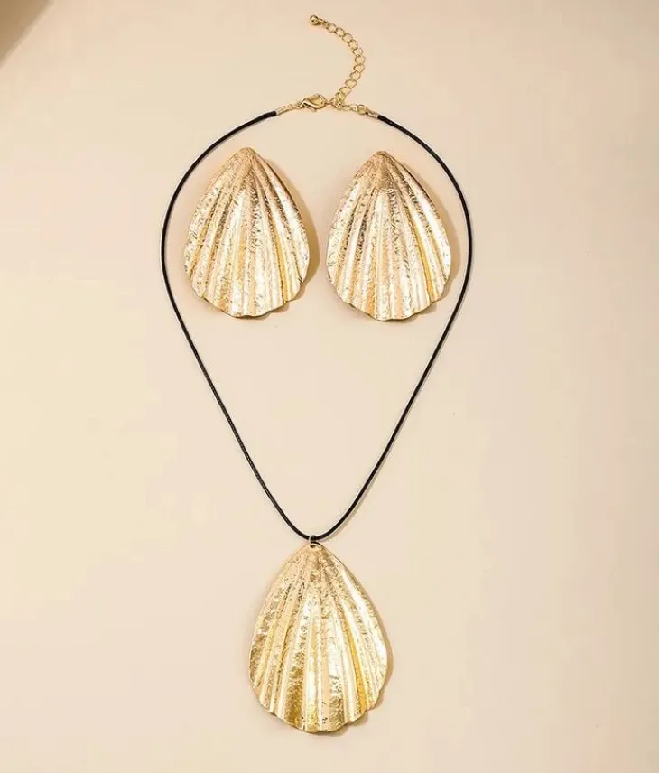 Bosanova Boucles D'oreilles | Ensemble collier et boucles d'oreilles grand coquillage doré
