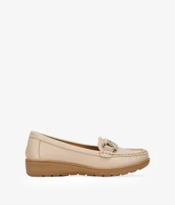 Bosanova Chaussures Et Mocassins | Mocassins beiges avec chaîne