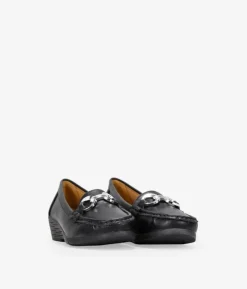 Bosanova Chaussures Et Mocassins | Mocassins compensés noirs avec détail métallisé