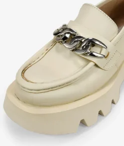 Bosanova Chaussures En Cuir | Chaussures Et Mocassins | Mocassins en cuir beige avec chaîne