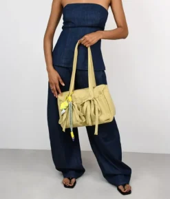 Bosanova Sacs Porté Épaule | Sac bandoulière en nylon jaune avec breloques