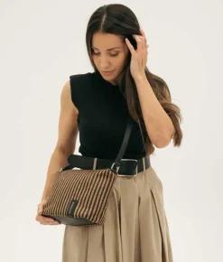 Bosanova Sacs À Bandoulière | Sacs Raphia Et Crochet | Sac bandoulière en raphia noir à rayures