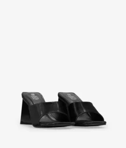 Bosanova Sandales À Talons | Chaussures De Fête | Sandales noires à talon triangulaire